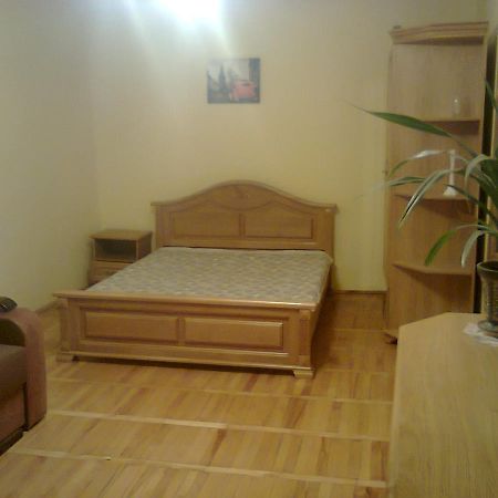 Apartment With Balcony Lviv Exterior foto